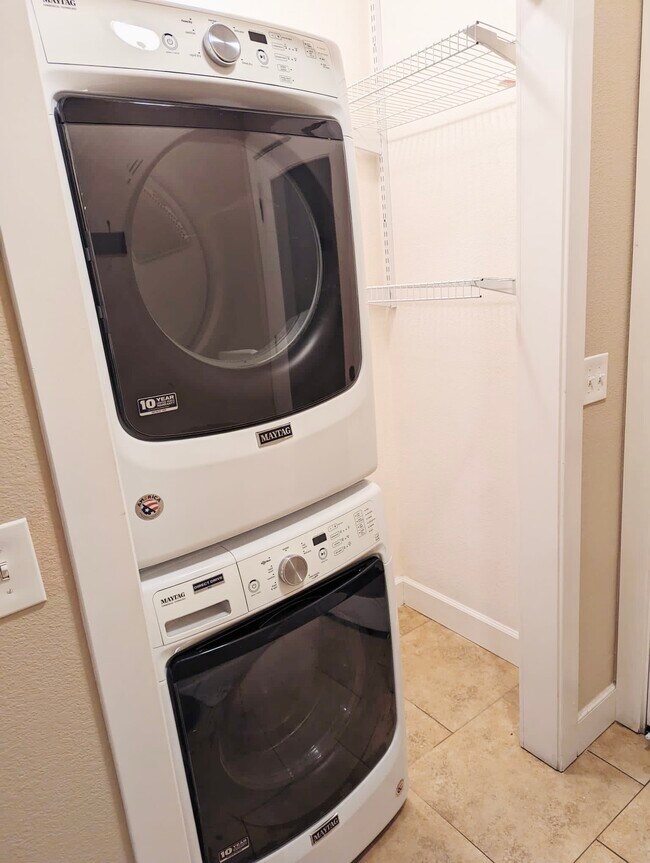 New washer n dryer - 847 Palm St