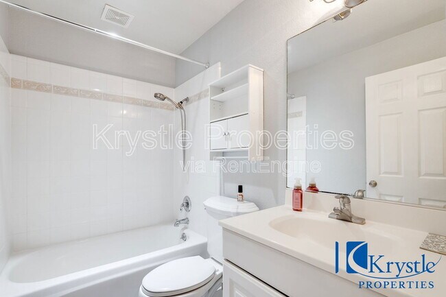 Building Photo - 1459 N Camino Alto