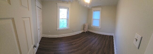 Building Photo - 1457 Hamilton Ave