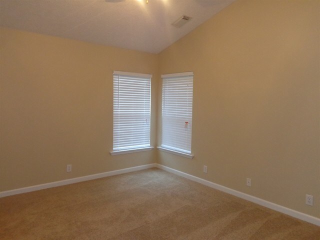 Building Photo - 7460 Penngrove Ln