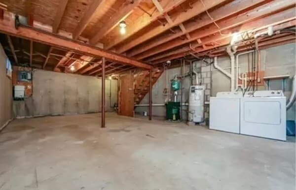 Building Photo - 13 Aiello Dr