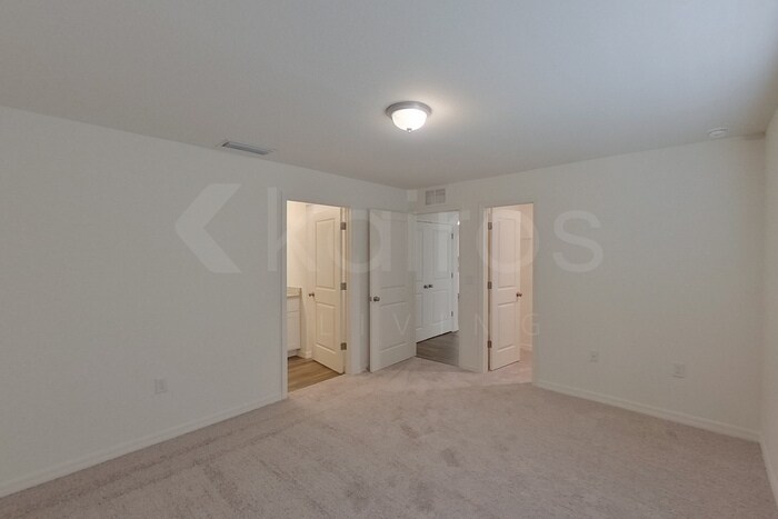 Building Photo - 20254 Lorenzo Ave