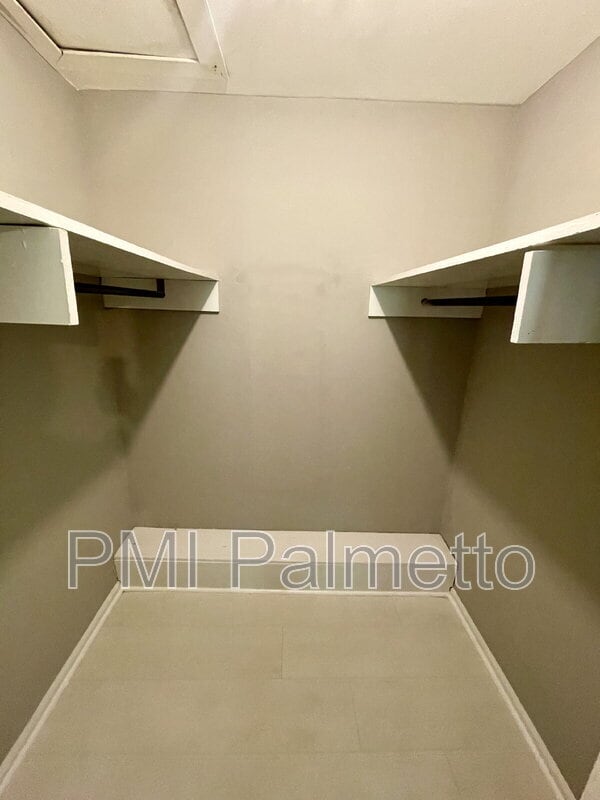 Building Photo - 2A Cutlers Ct