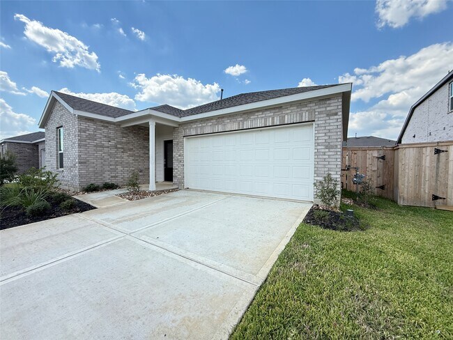 Building Photo - 16539 Mesquite Fld Dr