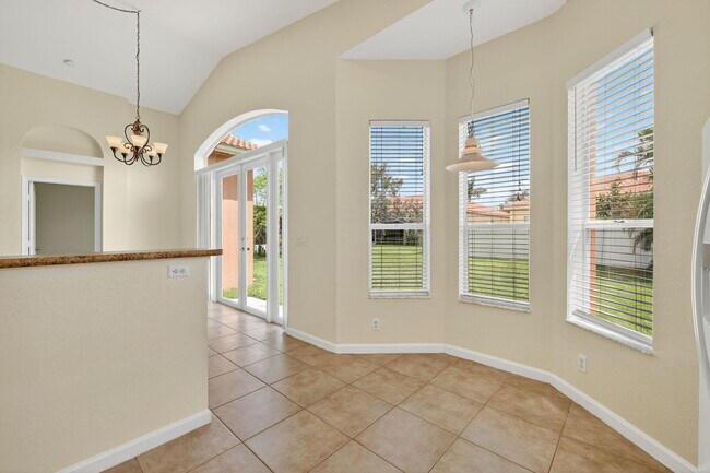 Building Photo - 5552 Spanish River Rd