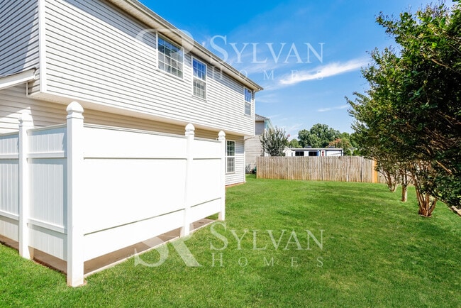 Building Photo - Living where You Love is Good for your Heart!