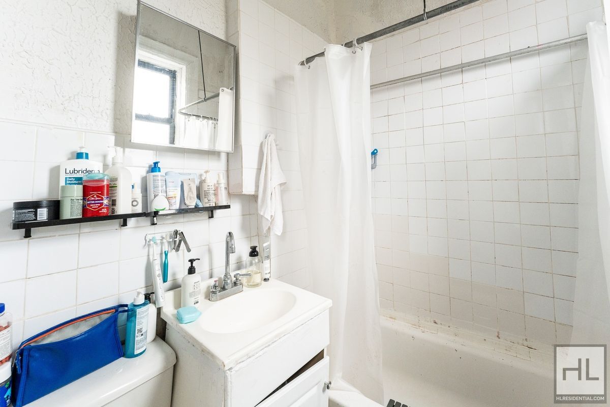 Building Photo - 15 STREET