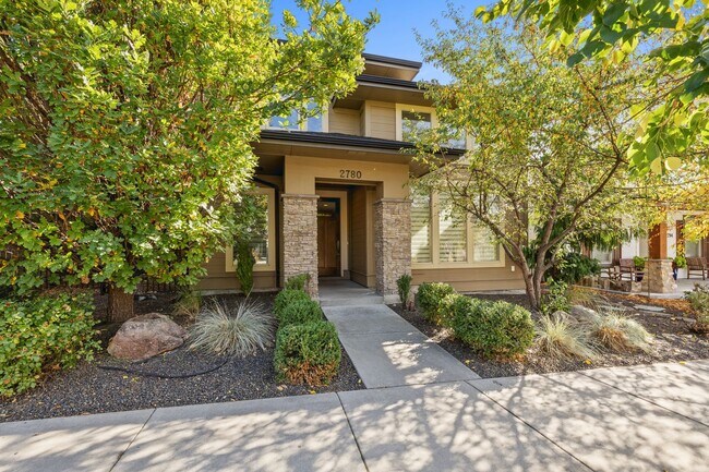Building Photo - Luxury Living in Harris Ranch | 3 Bed + Office | 3 Bath | 2,713 Sq Ft