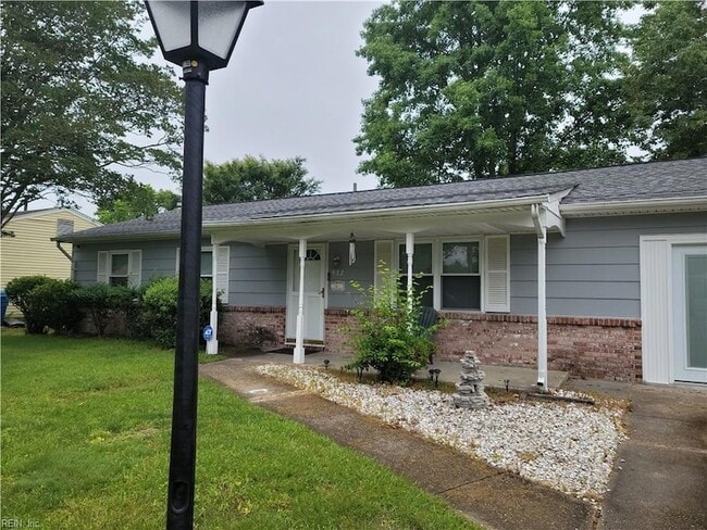 Building Photo - 932 Gossman Dr
