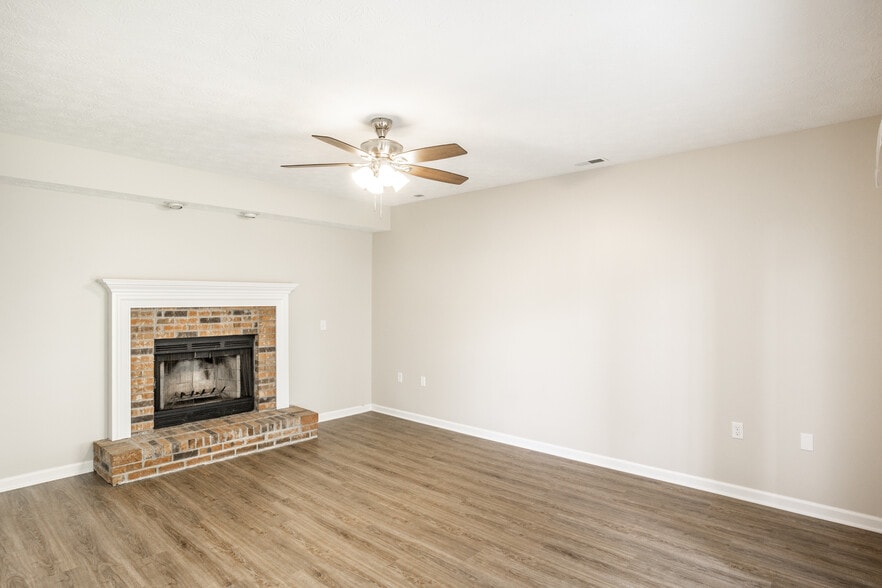 Building Photo - 6130 Bethesda Way