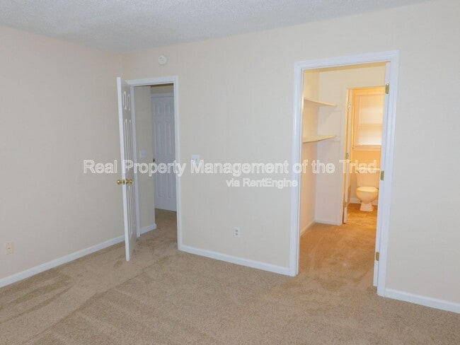 Building Photo - 1723 Hannaford Rd