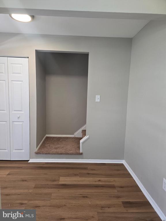 Building Photo - 574 Loch Lomond Dr