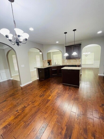 Building Photo - 4434 Grove Landing Dr