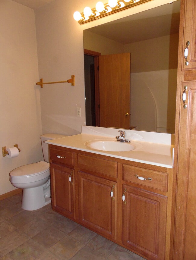 Building Photo - 1949 S Powahatan Ct