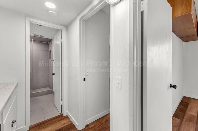 Building Photo - 500 Glenwood Cir