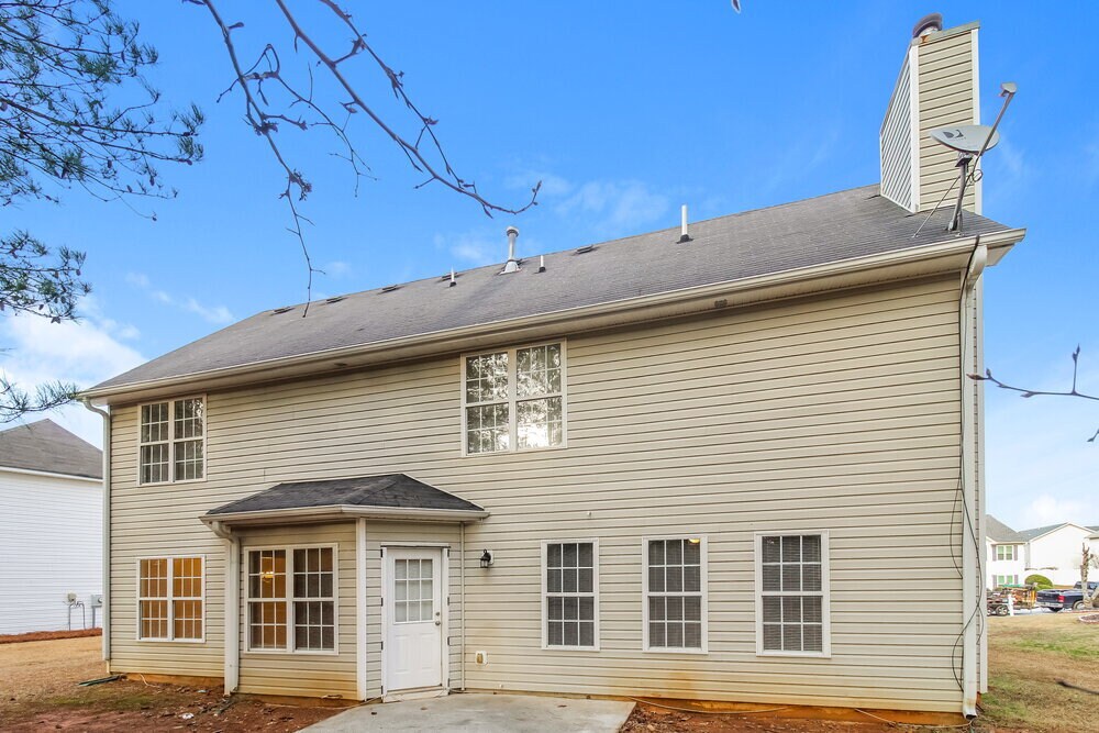 Building Photo - 3392 Kittery Dr SW