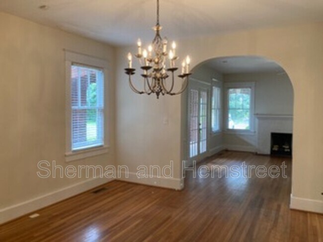 Building Photo - 2809 Lombardy Ct