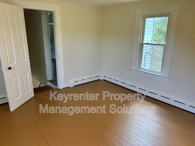 Building Photo - 209 Tanner Ln