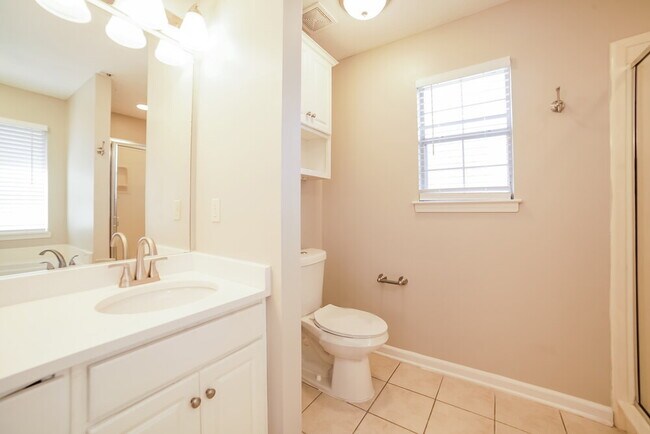 Building Photo - 4882 Graham Lake Dr