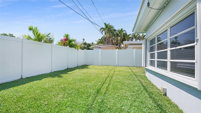 Building Photo - 2716 N Ocean Blvd