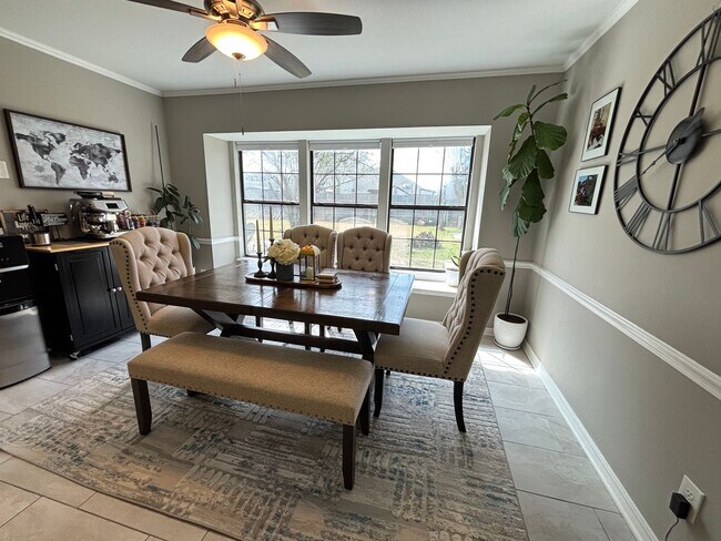 Building Photo - STUNNING AND IMMACULATE HOME NEAR BARKSDALE AIR FORCE BASE