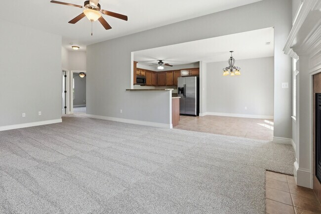 Building Photo - 300 Reedsport Ridge