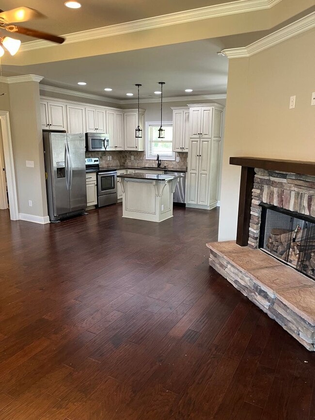 Building Photo - Wetumpka Home