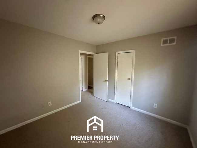 Building Photo - 5166 Rolling Fields Dr