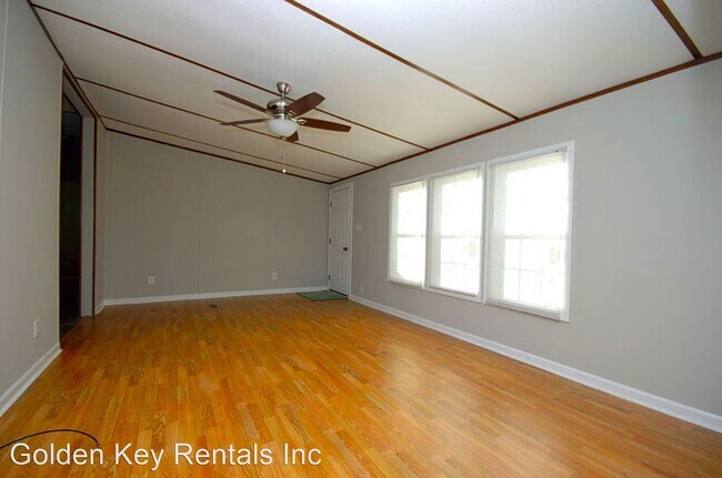 Building Photo - 3 br, 2 bath House - 304 Princeton Rd.