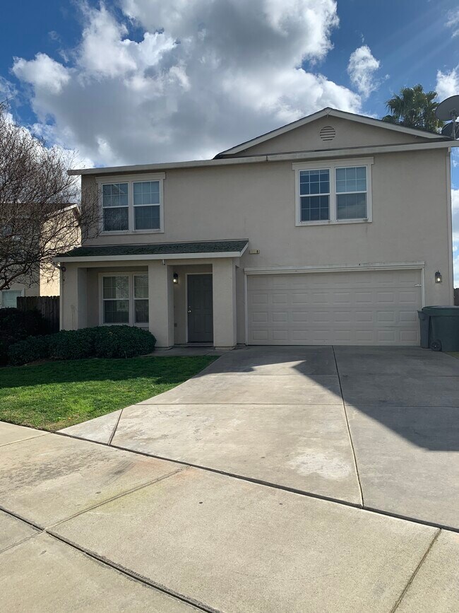 Building Photo - 1118 Solstice Ave