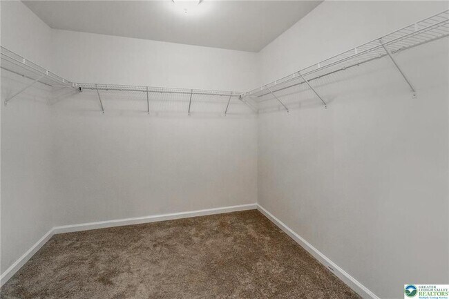 Building Photo - 164 Maureen Ln