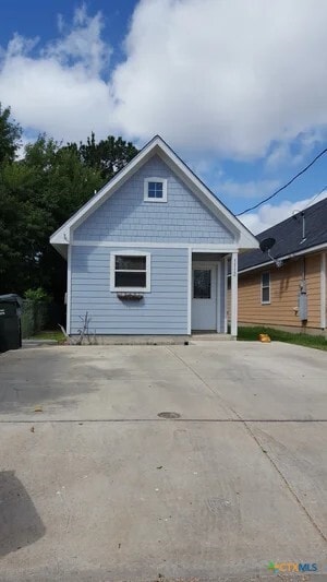 Building Photo - 1112 Jones St