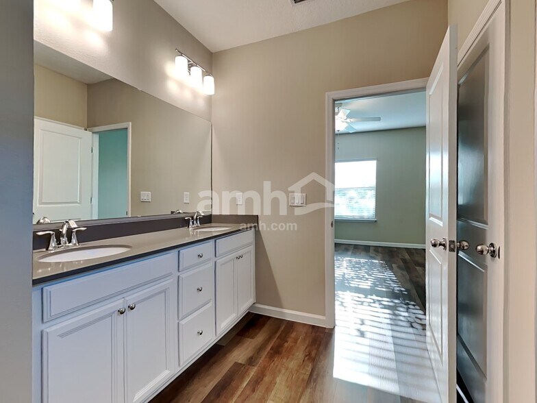 Building Photo - 179 Spruce Pt