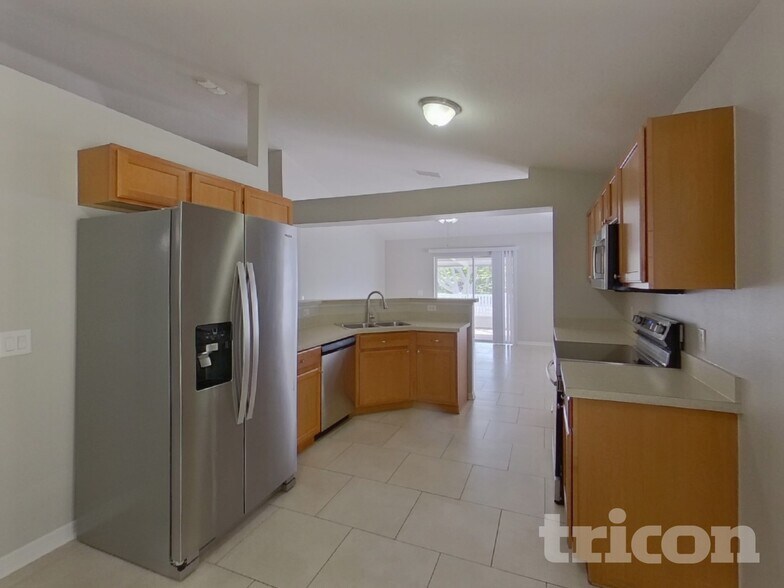 Building Photo - 1304 Alhambra Crest Dr