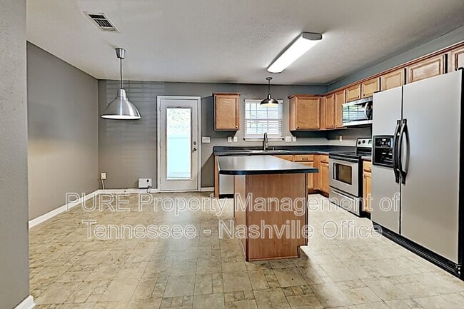 Building Photo - 2042 Shaylin Loop