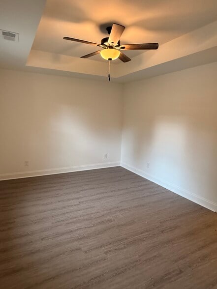 Building Photo - 822 Pitt Ave