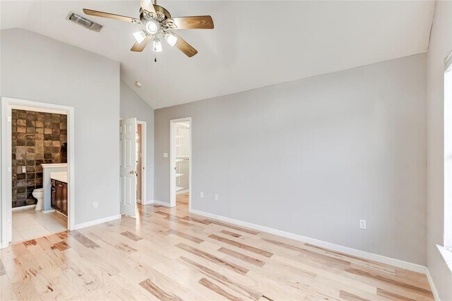 Building Photo - 4501 Whispering Valley Dr