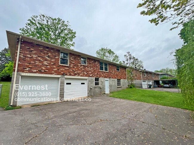 Building Photo - Charming 3-Bedroom Family Home in Great Lo...