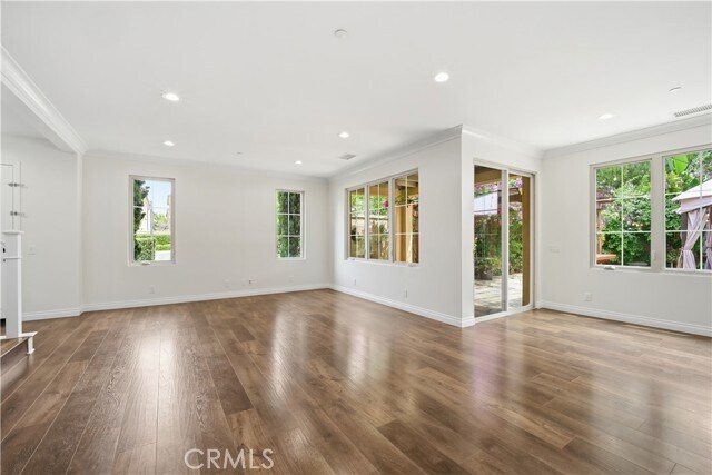 Building Photo - 64 Maple Ash