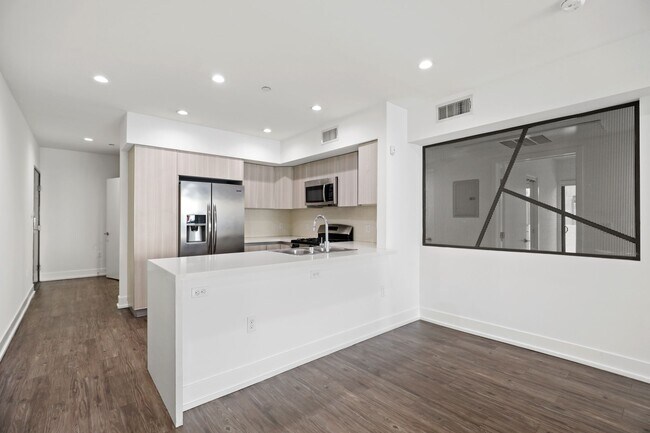 Building Photo - Hayworth Hyde by Wiseman