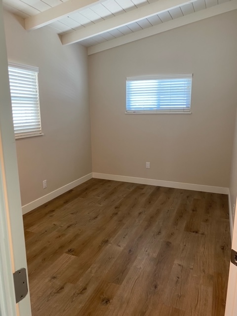 Larger bedroom: view facing back alley - 210 30th St