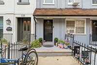 Building Photo - 130 Bloomfield St