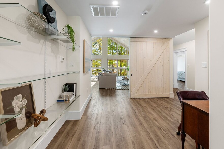 Building Photo - 3204 Shallowford Landing Terrace