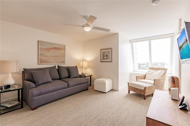 Building Photo - 1255 E Peppertree Dr