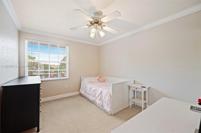 Building Photo - 15376 14th Manor