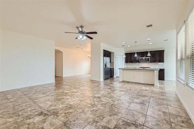 Building Photo - 7010 Etna Way