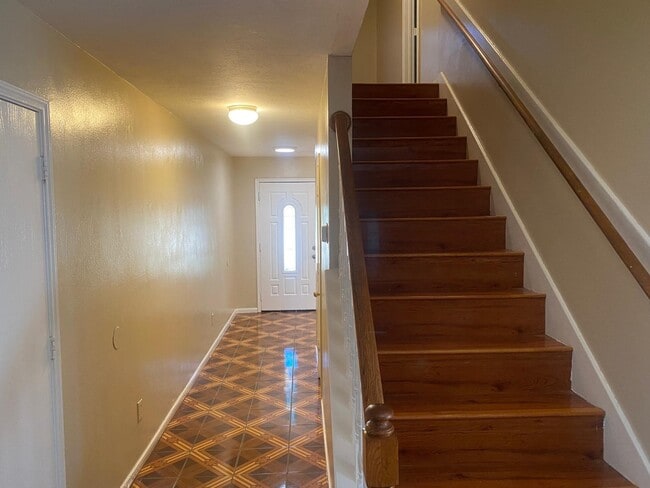 Building Photo - 4026 Clayton Bend Ct