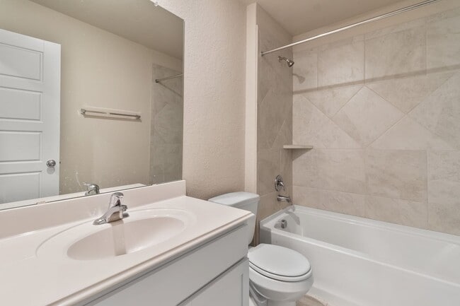 Building Photo - 13630 Mineral Wl
