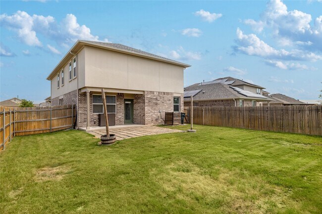 Building Photo - 445 Shiner Ln