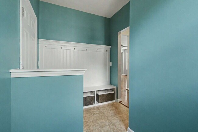 Building Photo - 5-Bedroom Home w/ Fenced-in BackYard in Knightdale